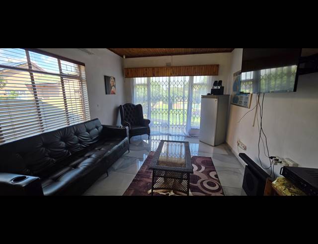 4 BEDROOM HOUSE FOR SALE IN VANDERBIJLPARK SE 2